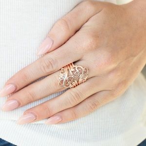 ❤️🔥5/$25❤️🔥 Voluptuous Vines Rose Gold Ring